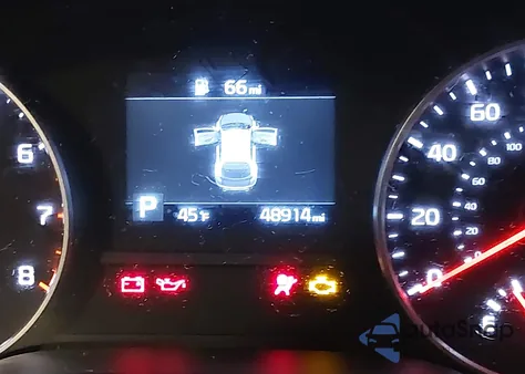 2020 Kia Sportage Lx z USA, uszkodzony, nr VIN KNDPMCAC0L7712680